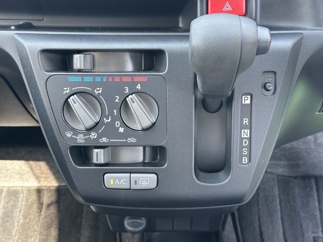 ピクシスエポック(トヨタ)中古車 13