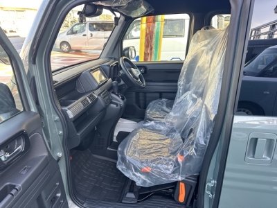 N-VAN(ホンダ)届出済未使用車 前席内装
