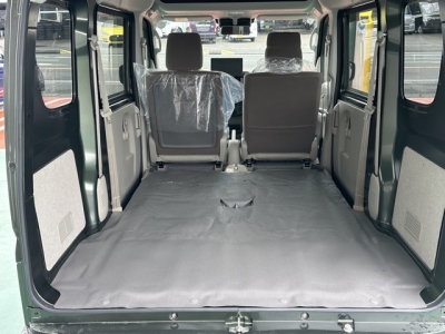 NV１００クリッパー(ニッサン)中古車 内外装写真他１
