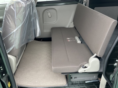 エブリイバンのOEM(スズキ)中古車 後席内装