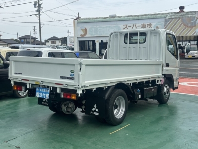 キャンター(三菱)レンタ登録済未使用車 内外装写真他２