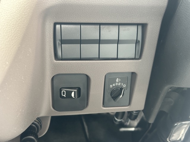 キャンター(三菱)レンタ登録済未使用車 17