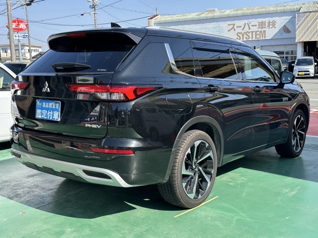アウトランダー(三菱)中古車 10