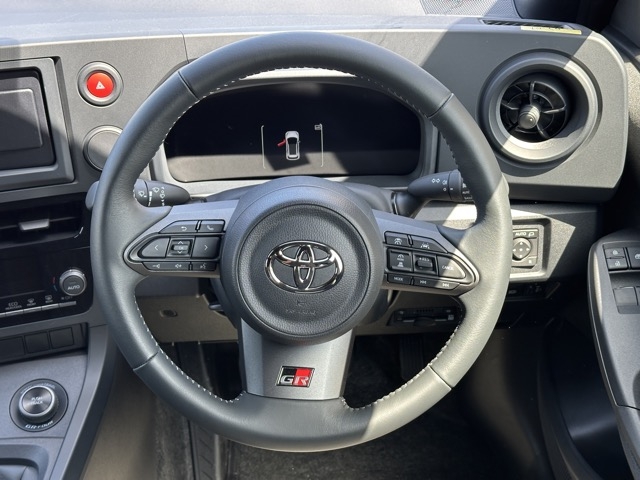 GRヤリス(トヨタ)中古車 6
