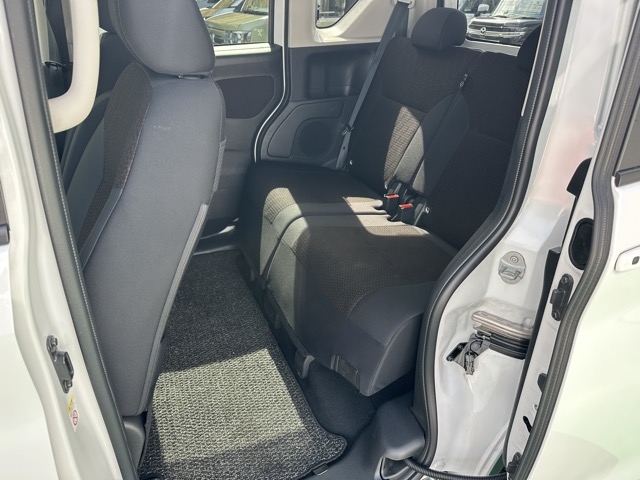 eKクロススペース(三菱)中古車 4