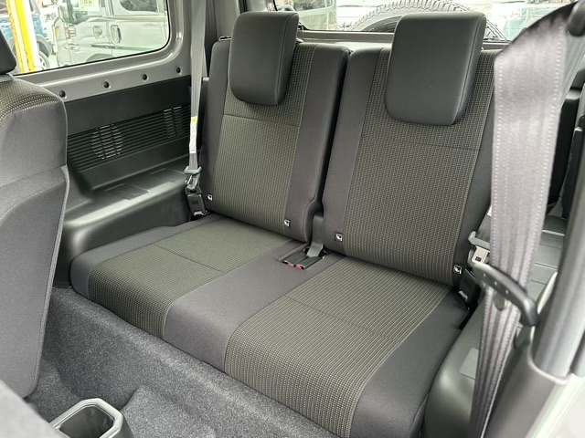 ジムニー(スズキ)新車見本展示無 8