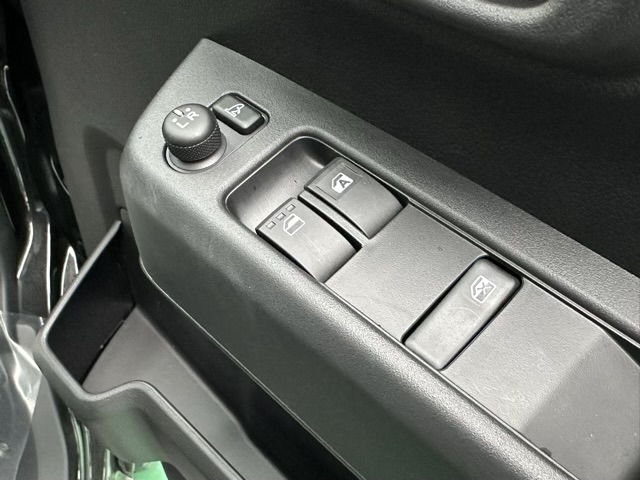 ハイゼット(ダムド)新車見本展示無 13