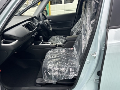 フィット(ホンダ)登録済未使用車 前席内装
