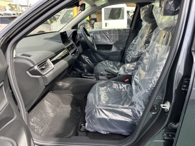 WR-V(ホンダ)登録済未使用車 前席内装
