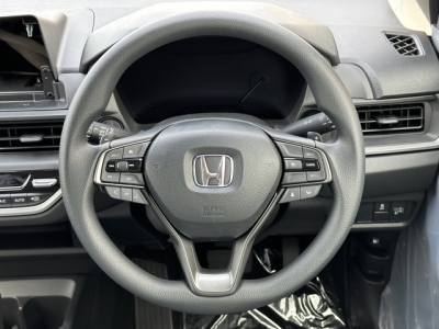 WR-V(ホンダ)登録済未使用車 内外装写真