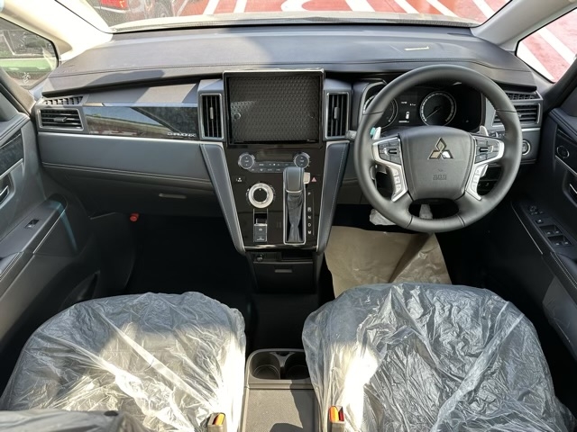 デリカD:5(三菱)登録済未使用車 8
