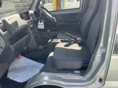 キャリートラック(スズキ)中古車 後席内装