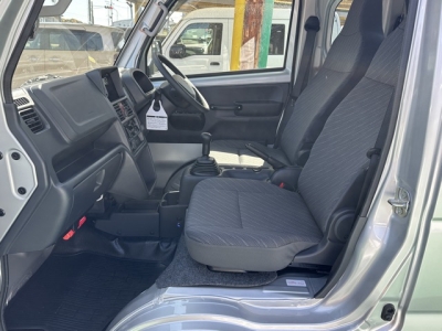 キャリイトラック(スズキ)中古車 前席内装