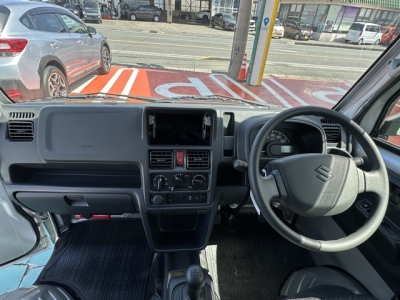 キャリイトラック(スズキ)中古車 後席内装