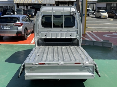 キャリイトラック(スズキ)中古車 内外装写真他１