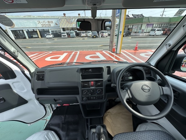 クリッパートラック(ニッサン)届出済未使用車 4
