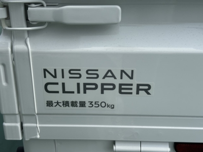 キャリイトラックのOEM(スズキ)届出済未使用車 内外装写真他