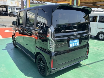 N-BOXカスタム(ホンダ)中古車 後方