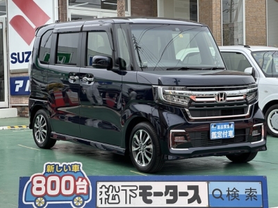 N-BOXカスタム(ホンダ)中古車 全体