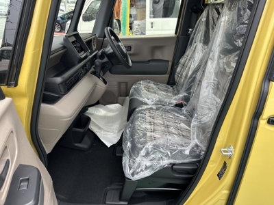 N-BOX(ホンダ)届出済未使用車 前席内装