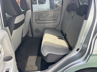 デイズ(ニッサン)中古車 後席内装