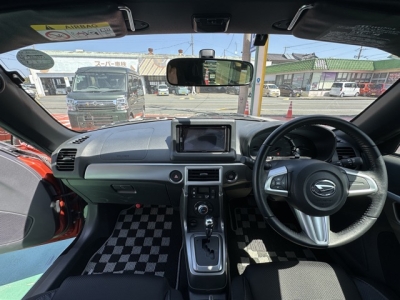 コペン(ダイハツ)中古車 後席内装