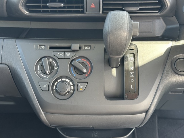 eKクロススペース(三菱)中古車 15