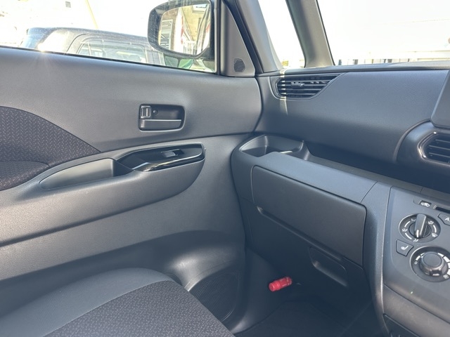 eKクロススペース(三菱)中古車 16