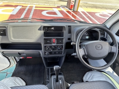 キャリイトラックのOEM(スズキ)中古車 後席内装