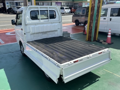 キャリイトラックのOEM(スズキ)中古車 内外装写真