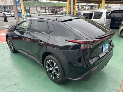 bZ4X(トヨタ)中古車 後方
