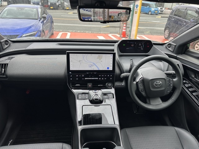 bZ4X(トヨタ)中古車 5