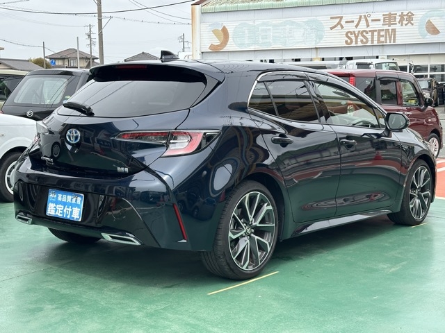 カローラスポーツ(トヨタ)中古車 10