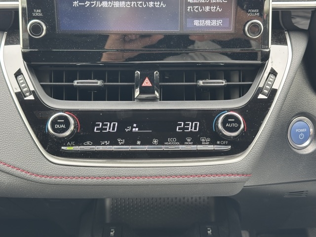 カローラスポーツ(トヨタ)中古車 13