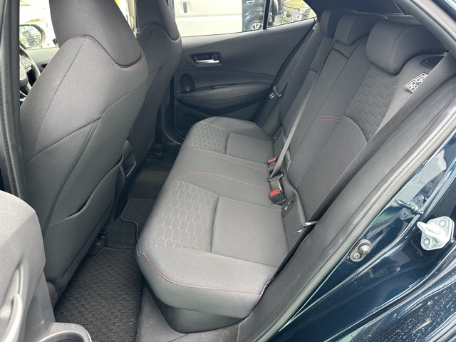 カローラスポーツ(トヨタ)中古車 4