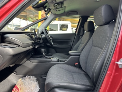 フィット(ホンダ)中古車 前席内装