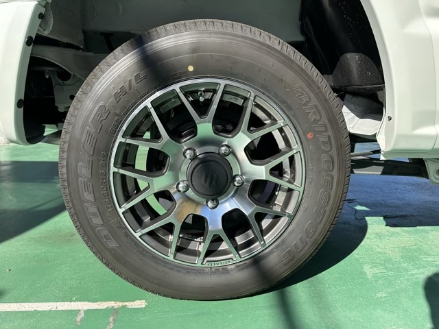 ジムニー(ダムド)新車見本展示無 11
