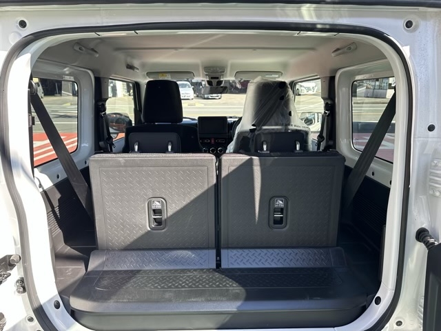 ジムニー(スズキ)新車見本展示無 8