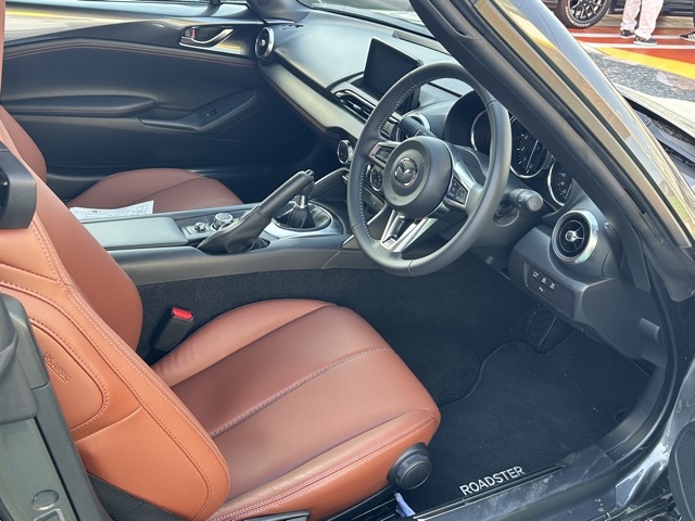 ロードスター(マツダ)中古車 9