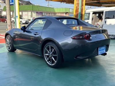 ロードスターRF(マツダ)中古車 後方