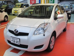 ヴィッツ(トヨタ)中古車 前方