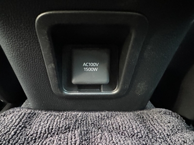 クラウンクロスオーバー(トヨタ)中古車 内外装写真