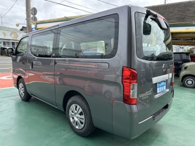 キャラバン(ニッサン)レンタ登録済未使用車 後方