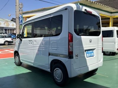 N-VAN(ホンダ)届出済未使用車 後方
