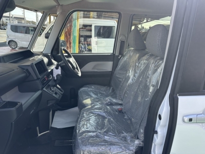 タント(ダイハツ)届出済未使用車 前席内装
