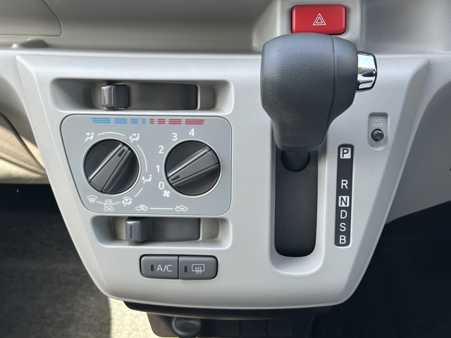 ピクシスエポック(トヨタ)中古車 14