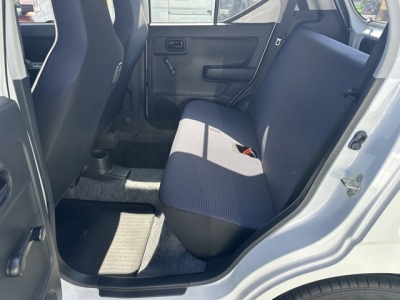 アルト(スズキ)中古車 後席内装