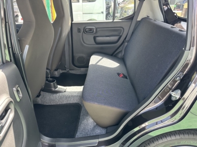 アルトのOEM(スズキ)中古車 後席内装