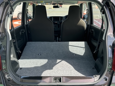 アルトのOEM(スズキ)中古車 内外装写真他１