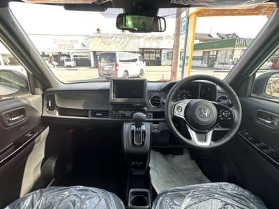 N-ONE(ホンダ)中古車 後席から見た前席